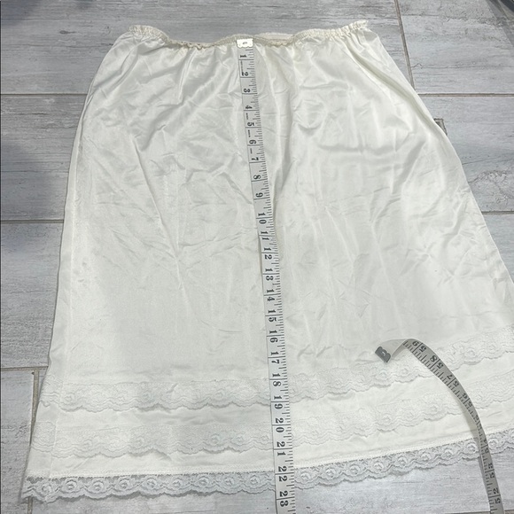 Other - Vintage White Slip (Medium?)